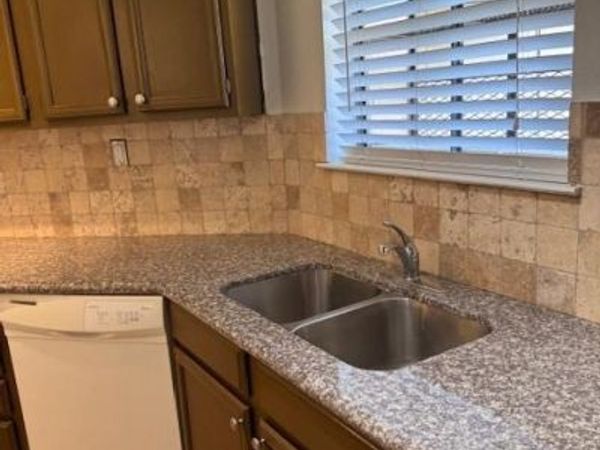16301 Ledgemont Lane, Unit 257, Addison, TX 75001