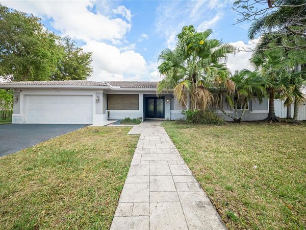 16770 Lakeview Court, Weston, FL 33326