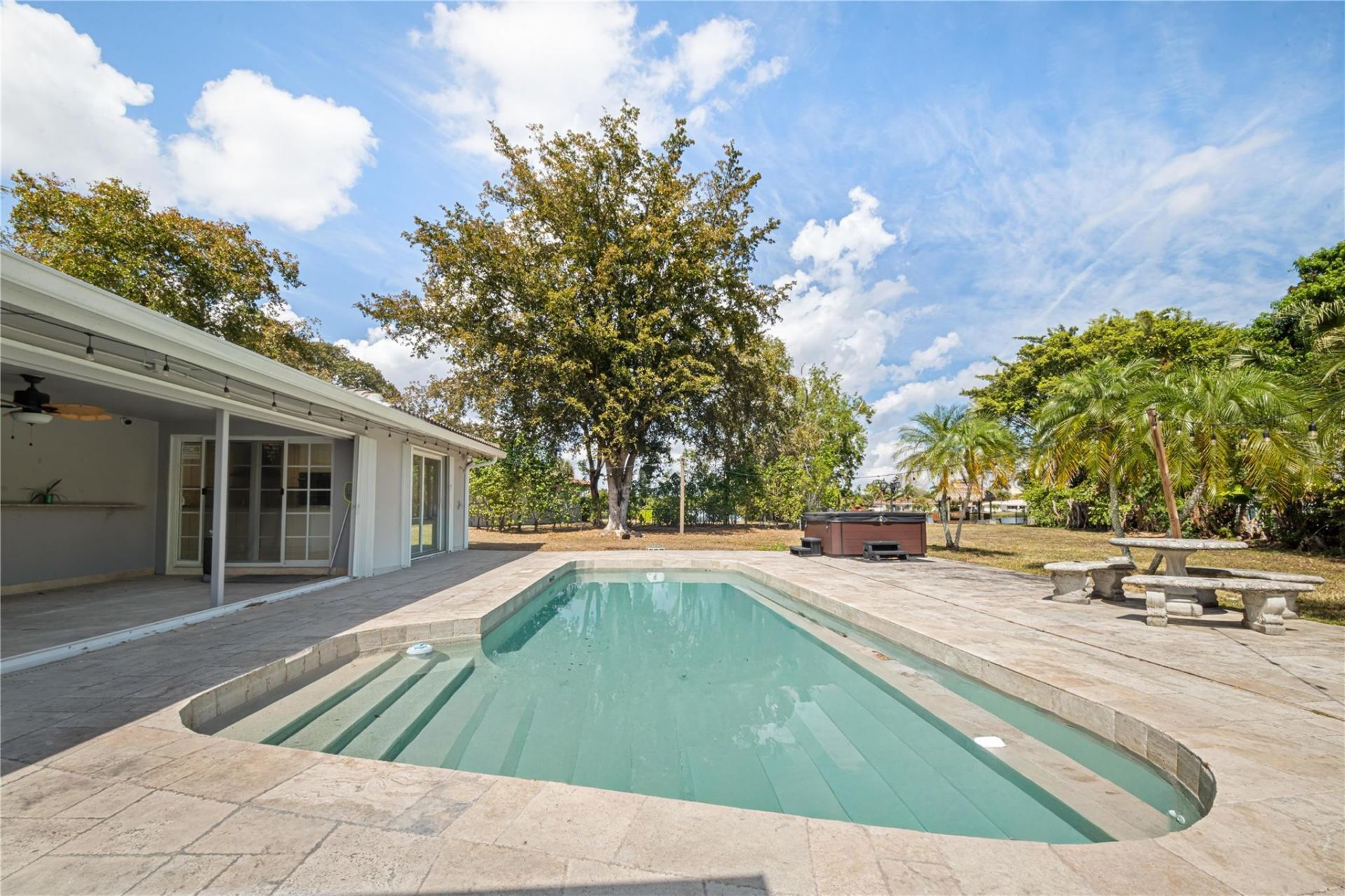 16770 Lakeview Court, Weston, FL 33326 Photo