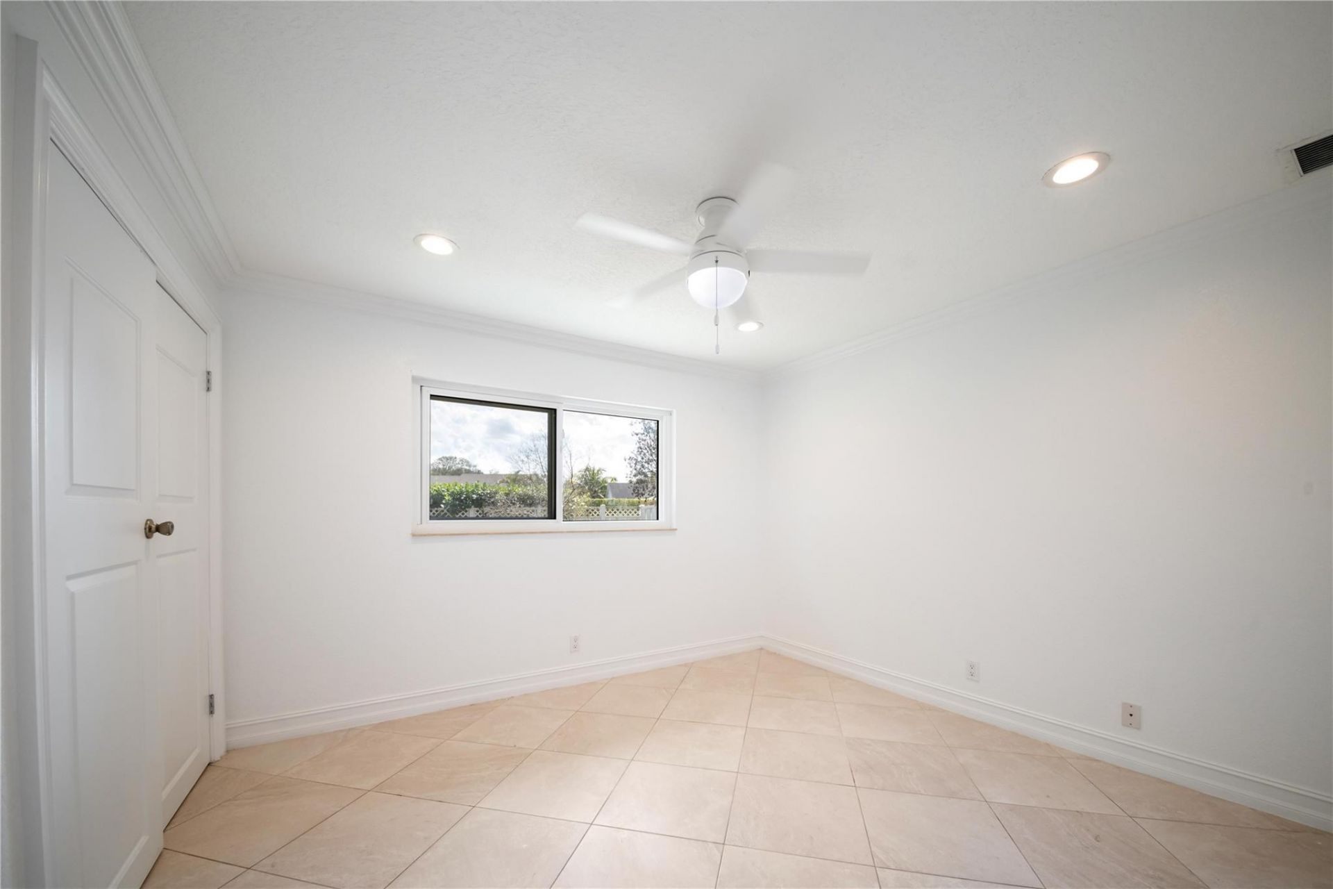 16770 Lakeview Court, Weston, FL 33326 Photo