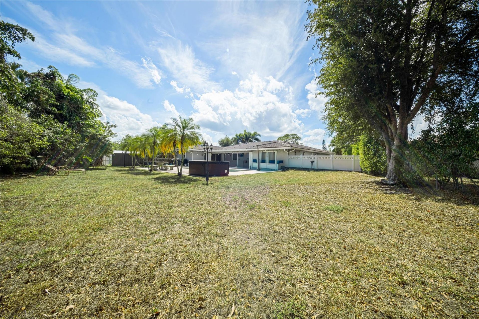 16770 Lakeview Court, Weston, FL 33326 Photo
