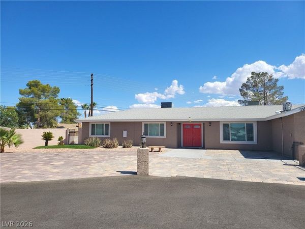 7180 Polaris Avenue, Las Vegas, NV 89118