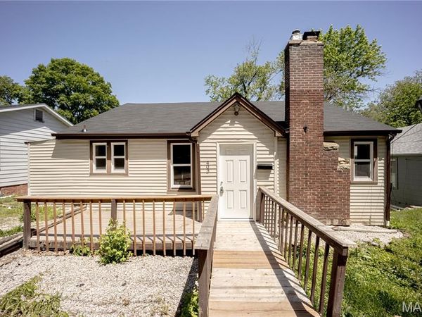 403 W Van Buren Street, Belleville, IL 62220