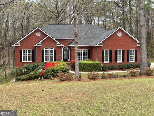 105 Berry Court, Mcdonough, GA 30252