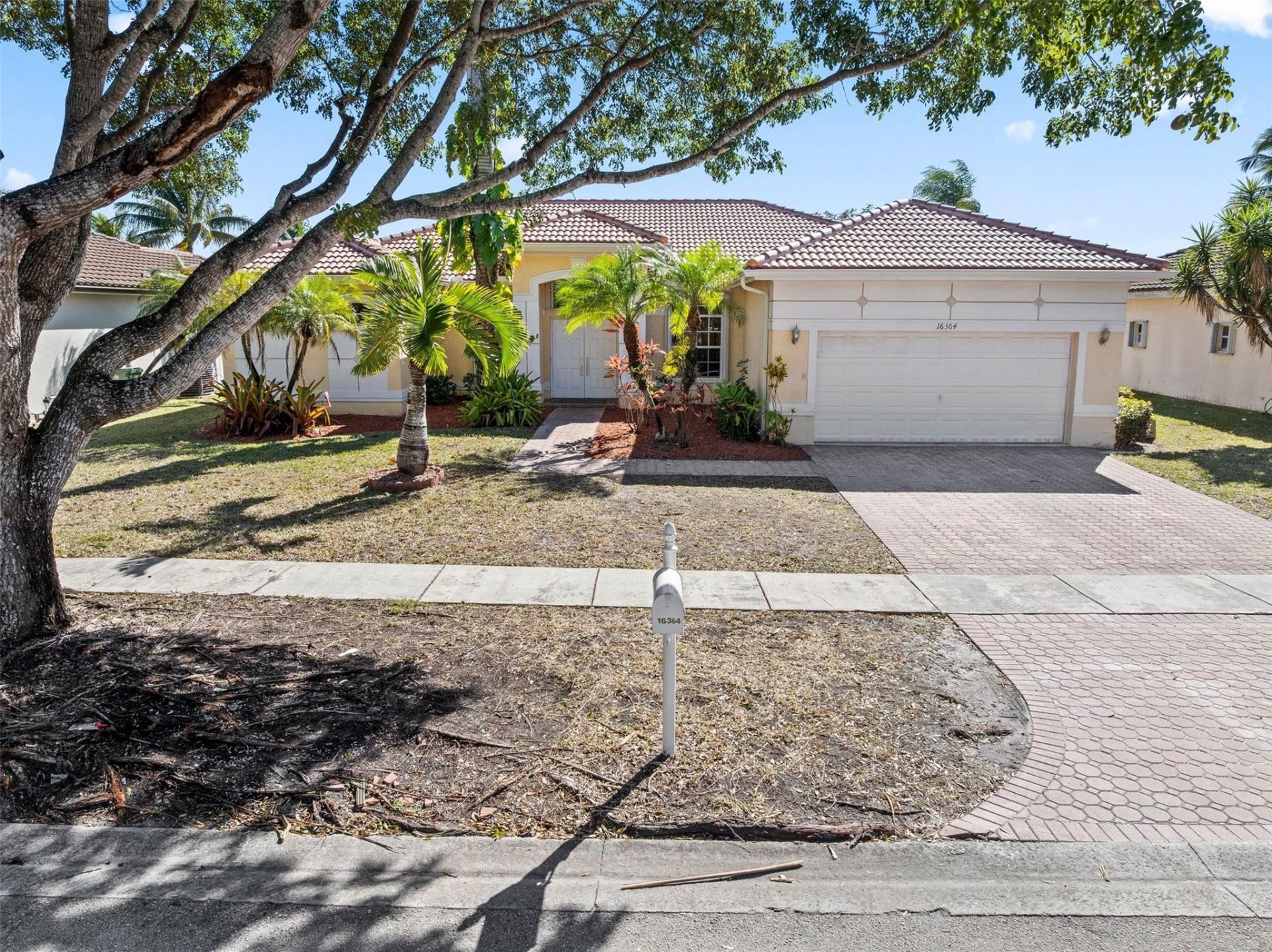 16364 NW 14th Street, Pembroke Pines, FL 33028 Photo