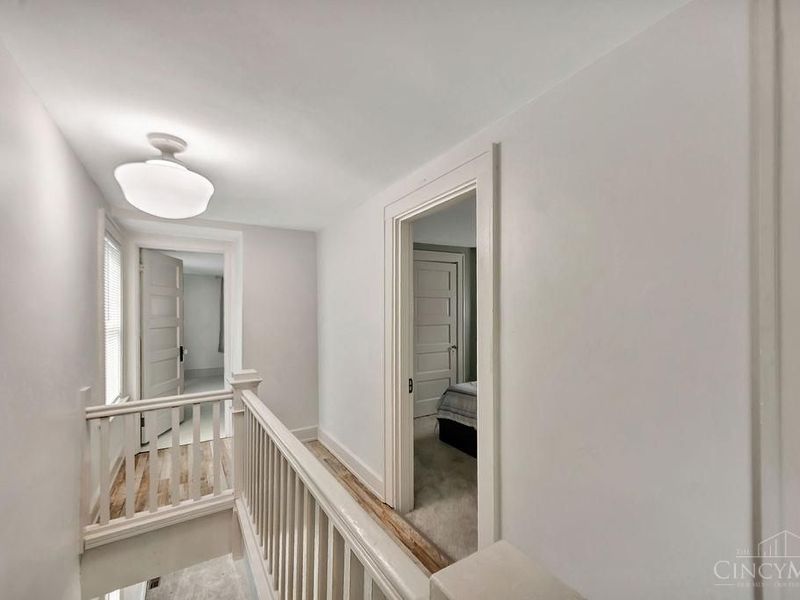 45 S Lake Avenue, Glendale, OH 45246 Photo 25