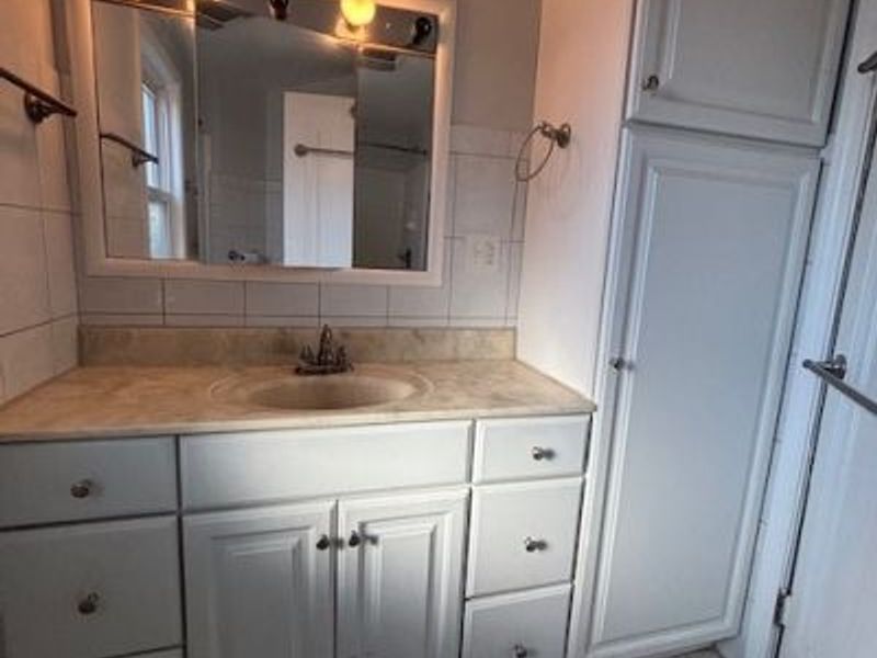 422 N Firestone Boulevard, Akron, OH 44301 Photo 12