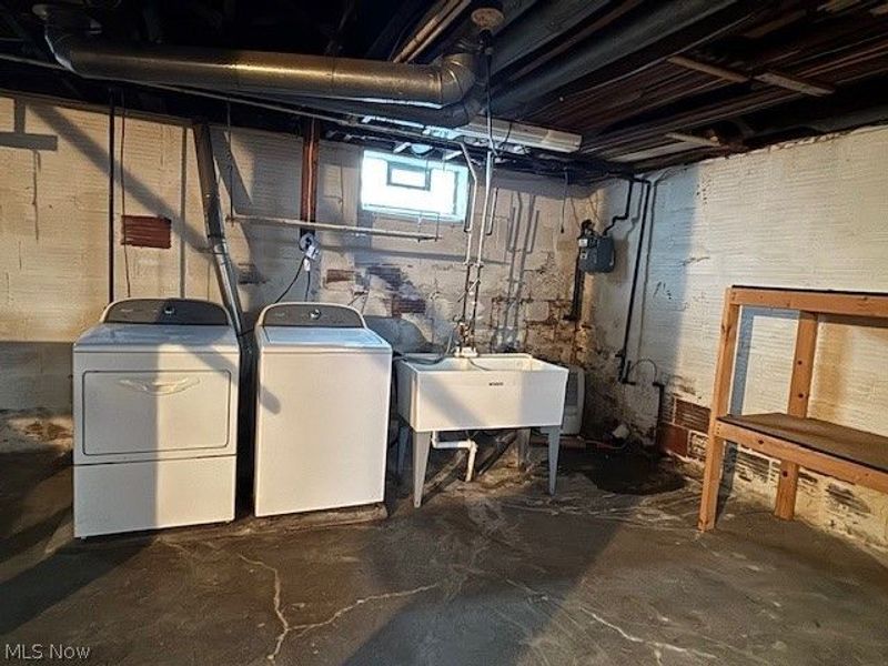 422 N Firestone Boulevard, Akron, OH 44301 Photo 19