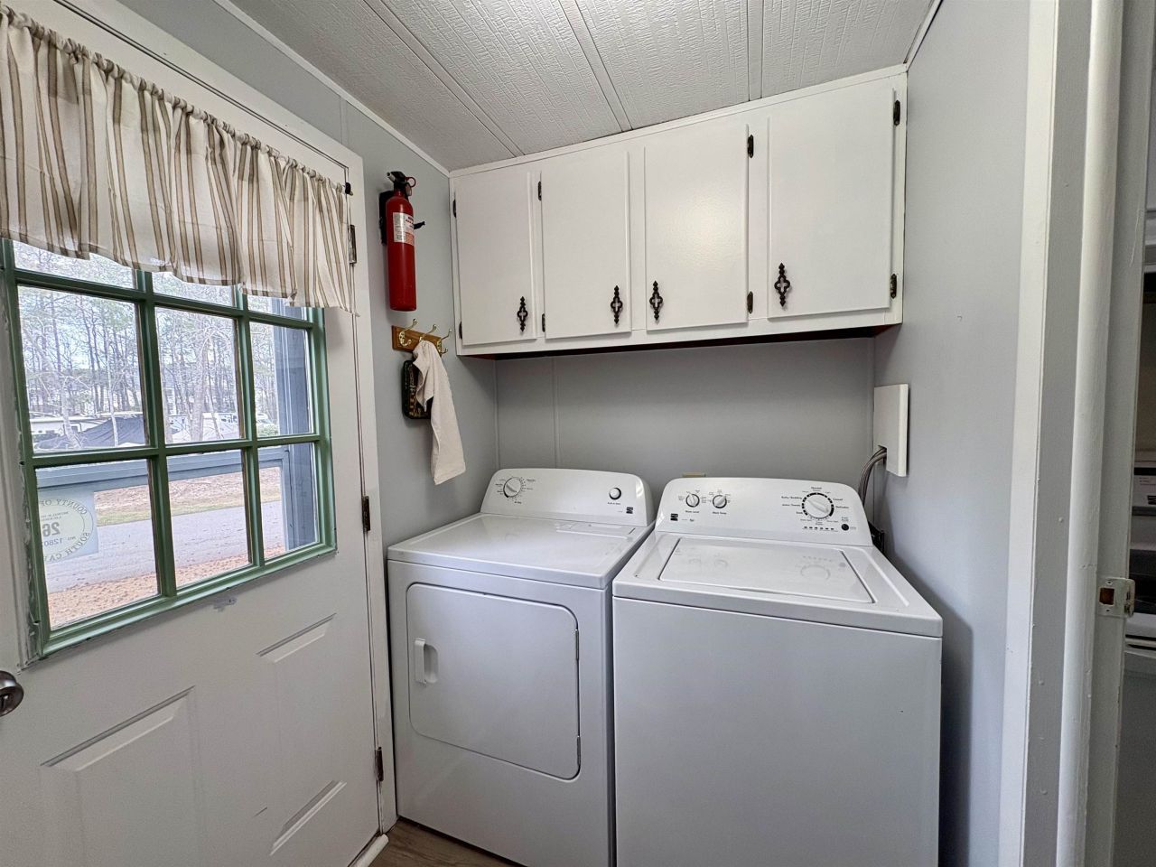 825 Richmond Trail  Photo 12