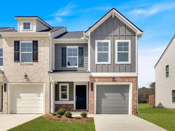 111 Village Green Drive, Unit 168, Adairsville, GA 30103