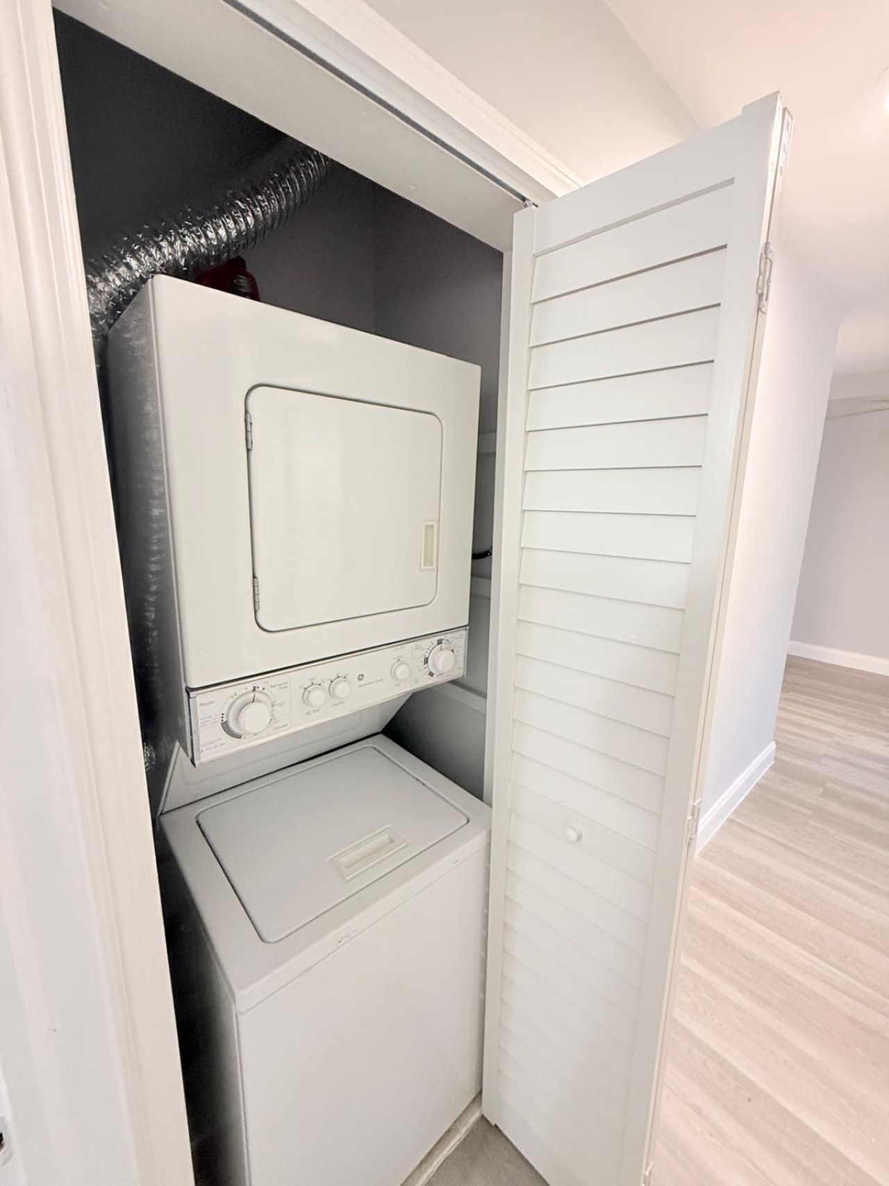 1702 NE 9th Street, Fort Lauderdale, FL 33304 Photo