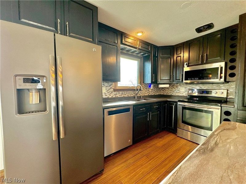 1446 Riverview Drive, Zanesville, OH 43701 Photo 11