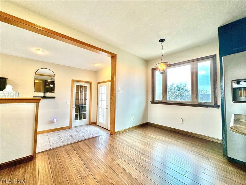 1446 Riverview Drive, Zanesville, OH 43701 Photo 6