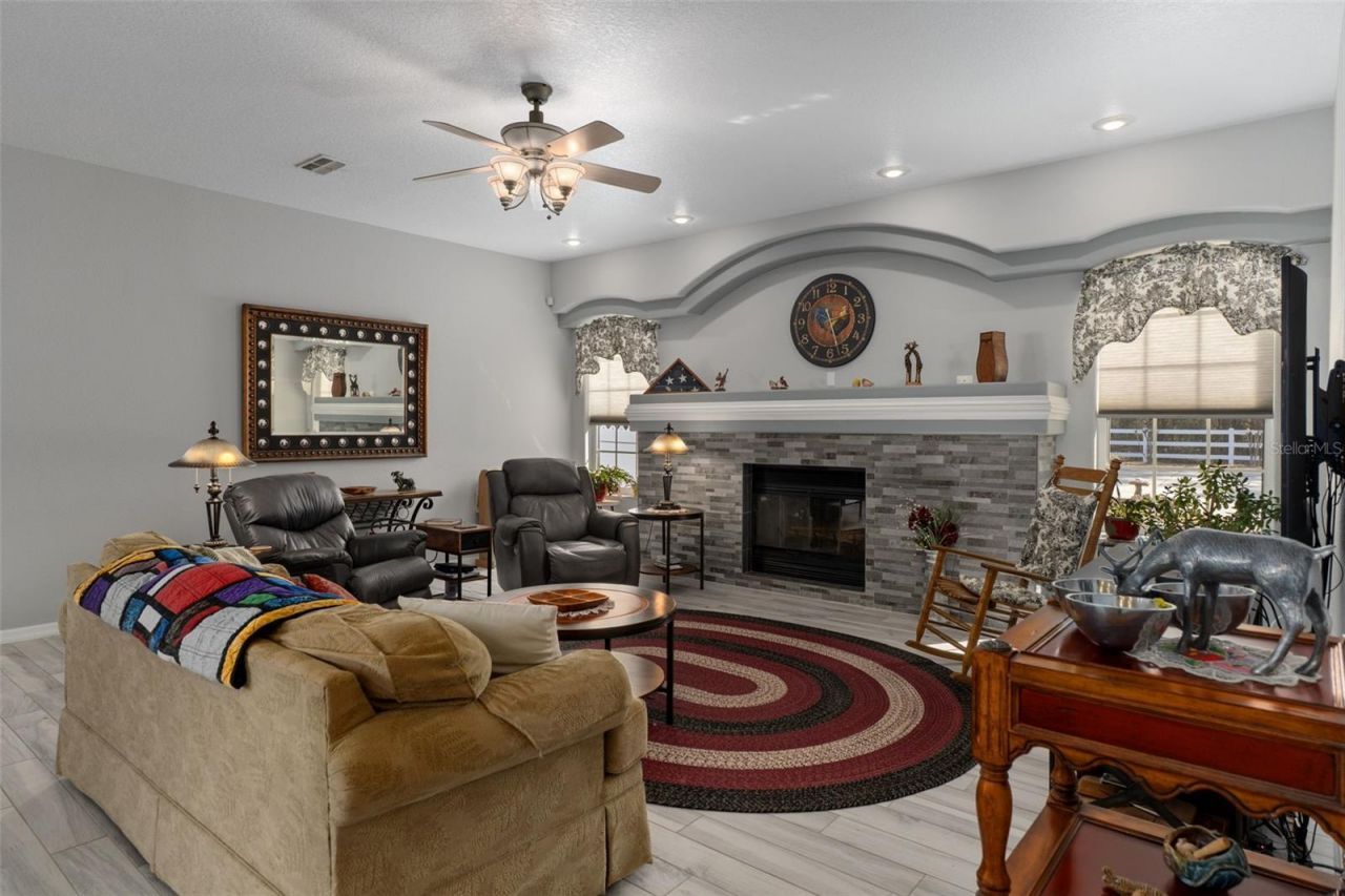 4444 Hansen Trail , Brooksville, FL 34604 Photo