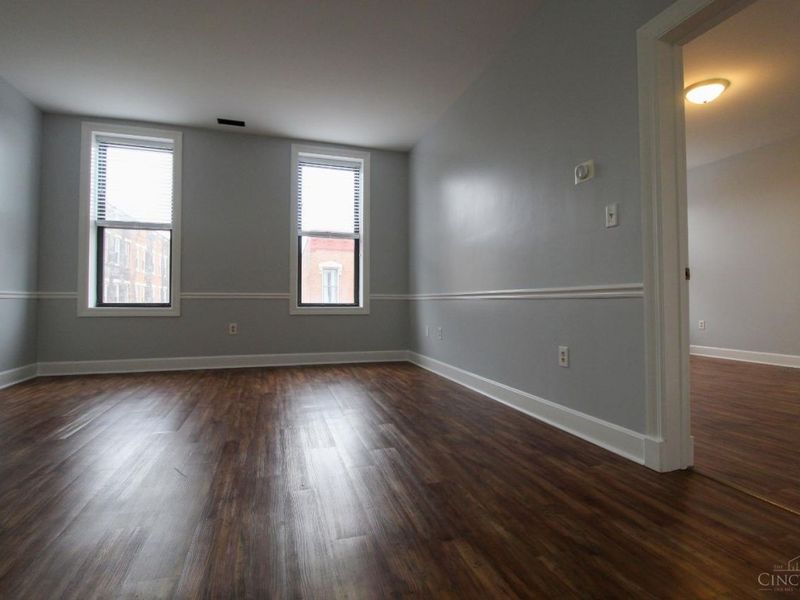 432 Hopkins St, Cincinnati, OH 45203 Photo 11