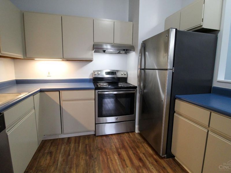 432 Hopkins St, Cincinnati, OH 45203 Photo 24