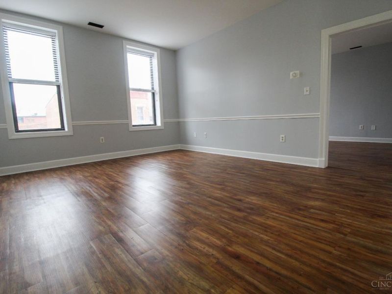 432 Hopkins St, Cincinnati, OH 45203 Photo 7