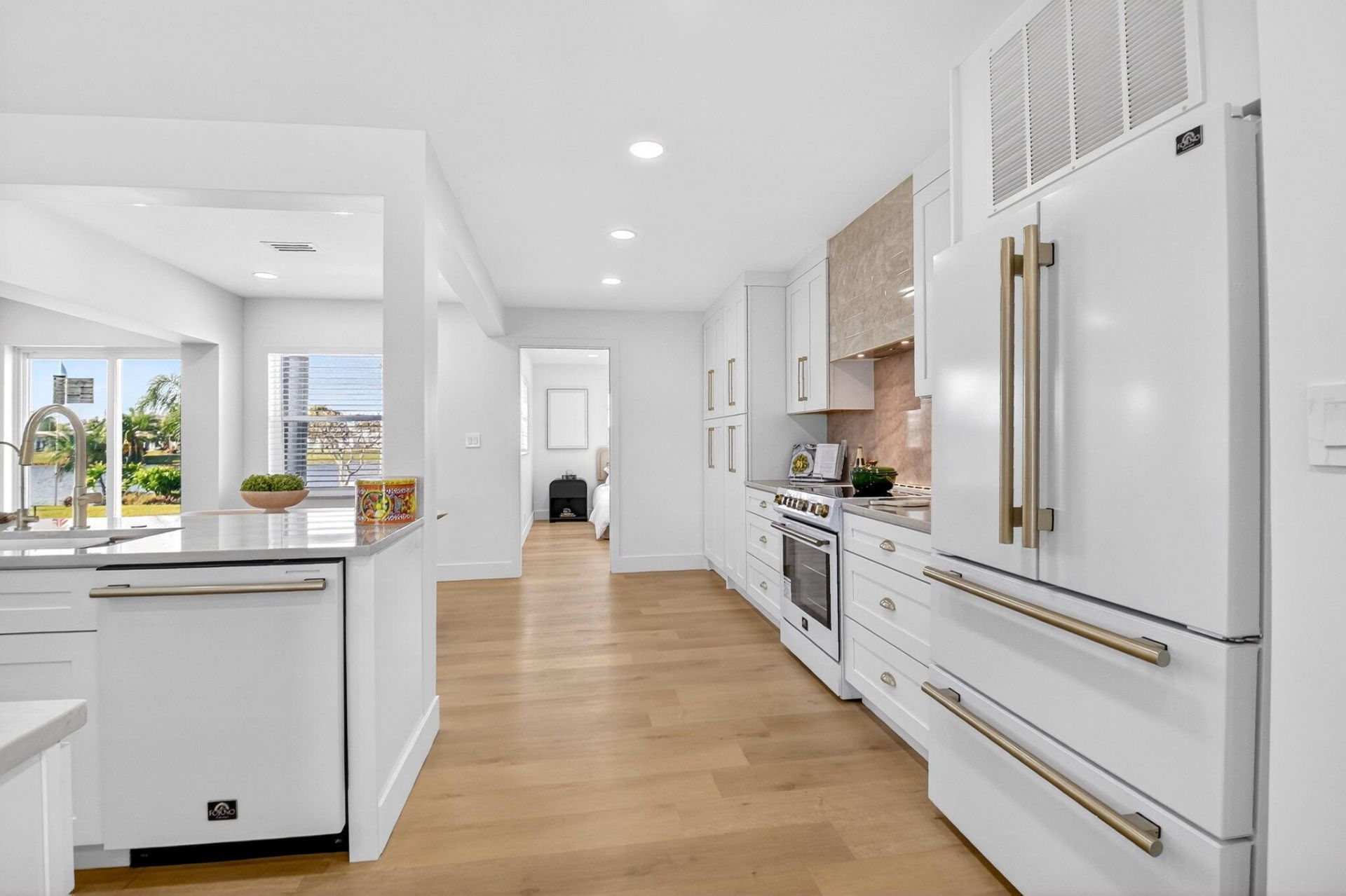 2001 SW Roma Way Sw, Boynton Beach, FL 33426 Photo