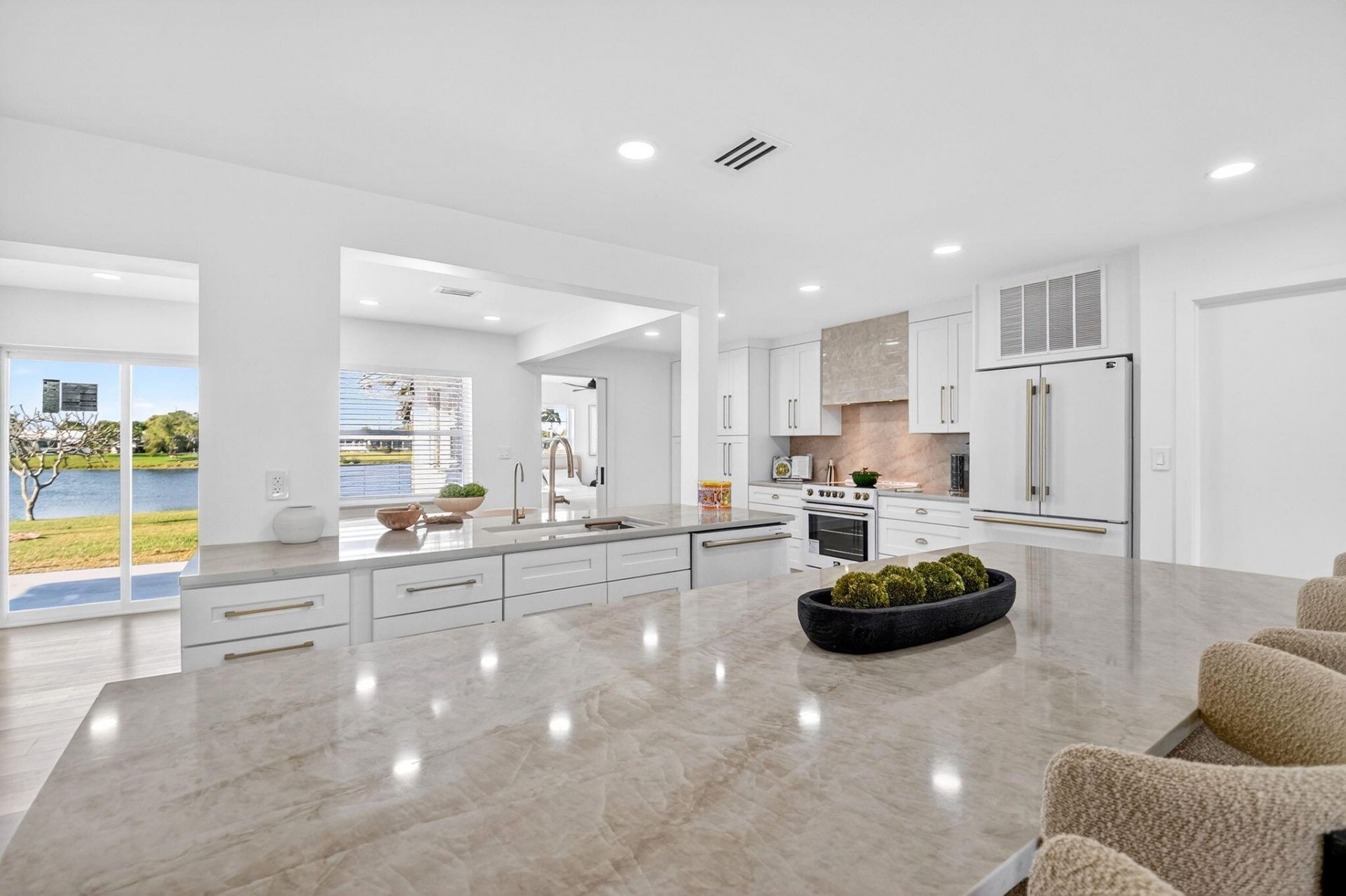 2001 SW Roma Way Sw, Boynton Beach, FL 33426 Photo