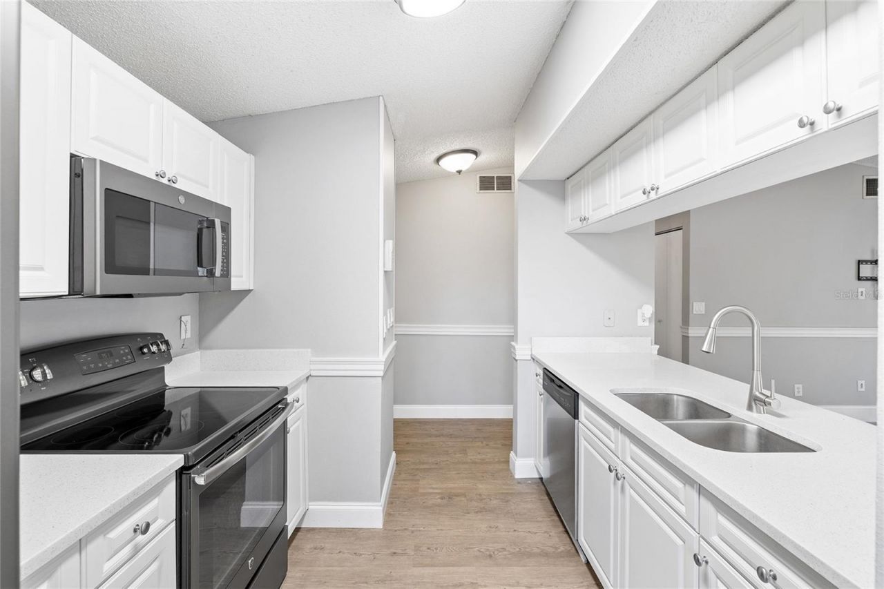 10220 Turkey Oak Drive, New Port Richey, FL 34654 Photo