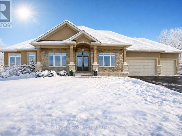 270 West Lake Circle, Ottawa, ON K0A1L0