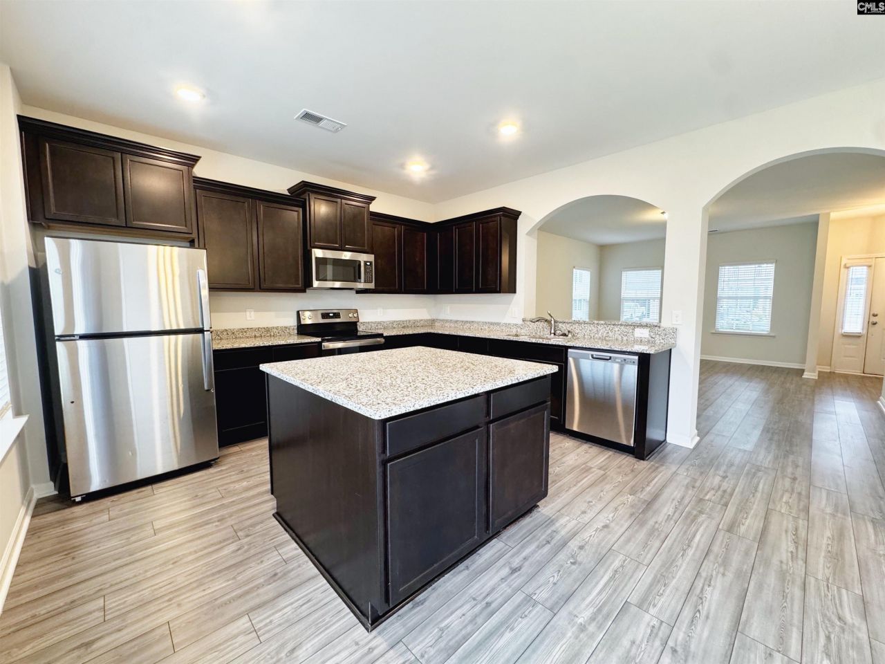 1530 Garrett Court  Photo 9