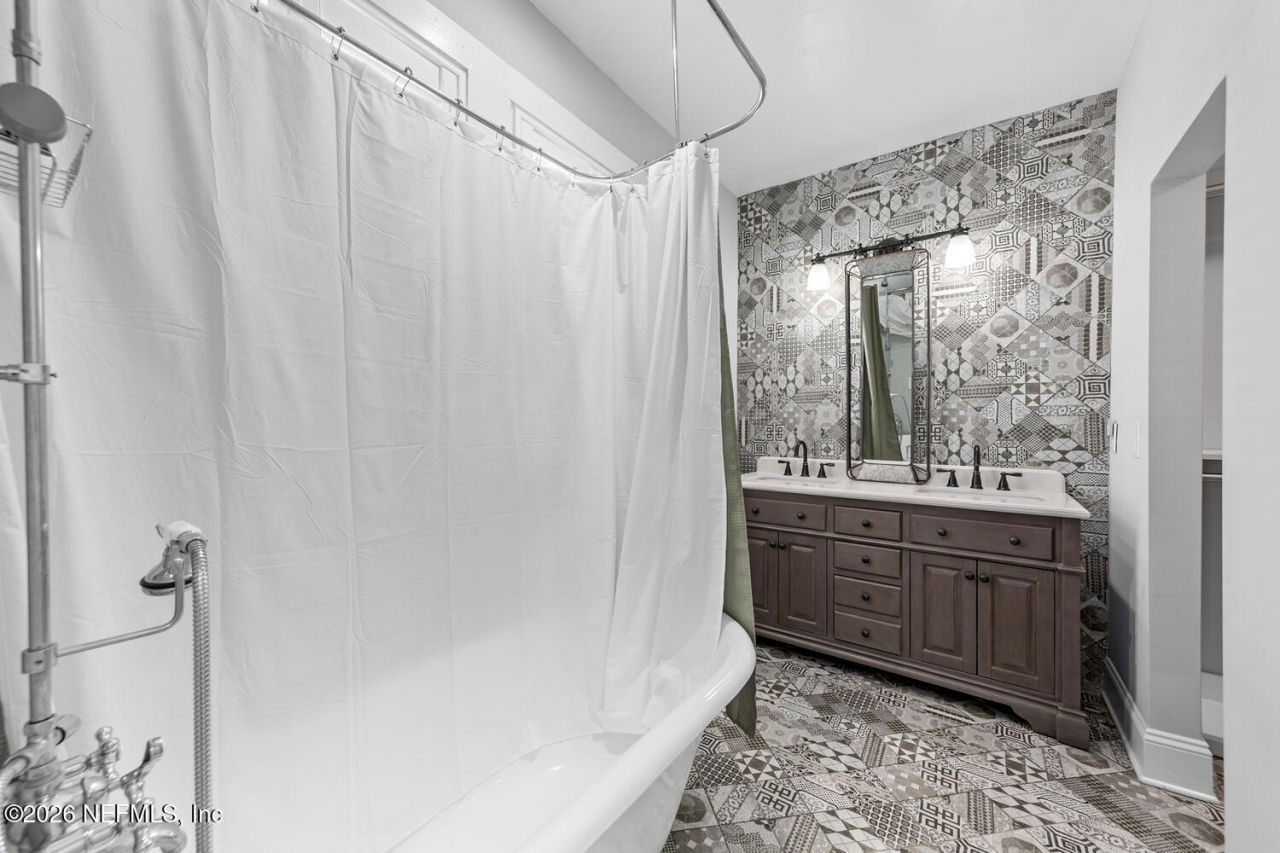 2018 Ernest Street, Jacksonville, FL 32204 Photo