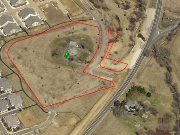 12745 BERLIN TURNPIKE, LOVETTSVILLE, VA 20180