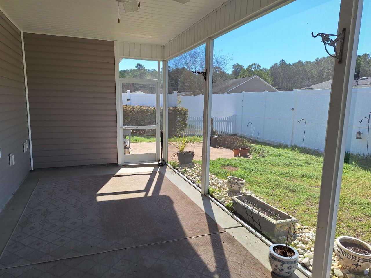 2708 Desert Rose St.  Photo 14