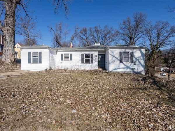 509 Royal Avenue , Ferguson, MO 63135