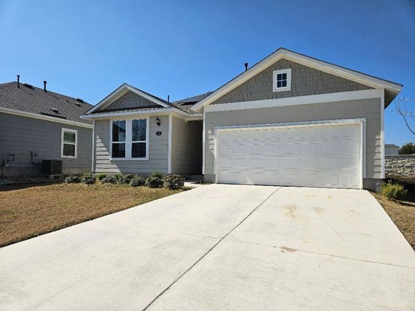 162 Hayloft LN, Elgin, TX 78621