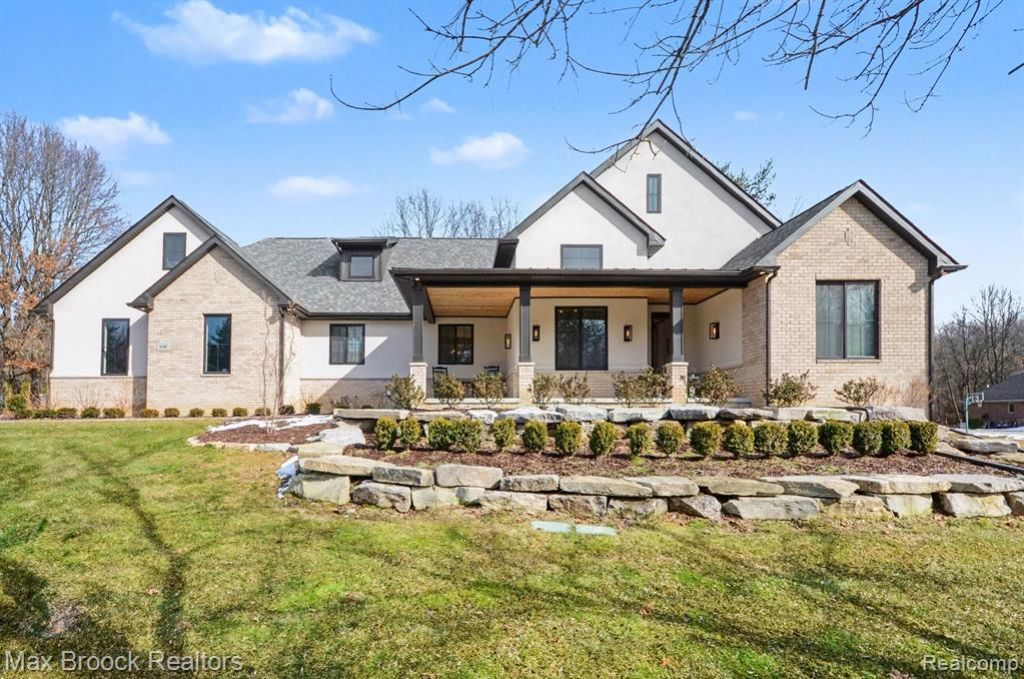 668 Pinery Boulevard, Orion Township, MI 48362 Main Photo