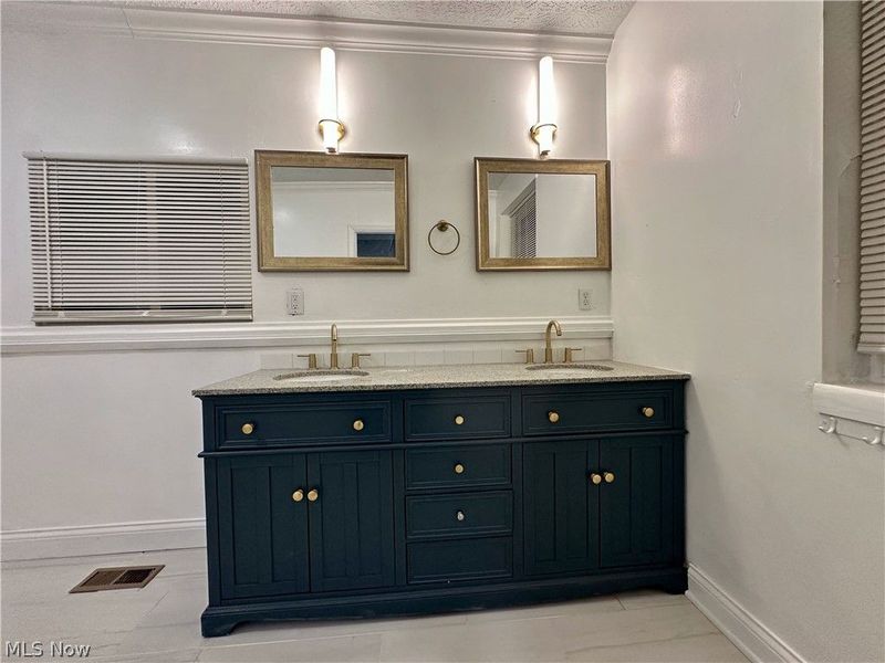 5636 Hopkins Road, Mentor, OH 44060 Photo 20