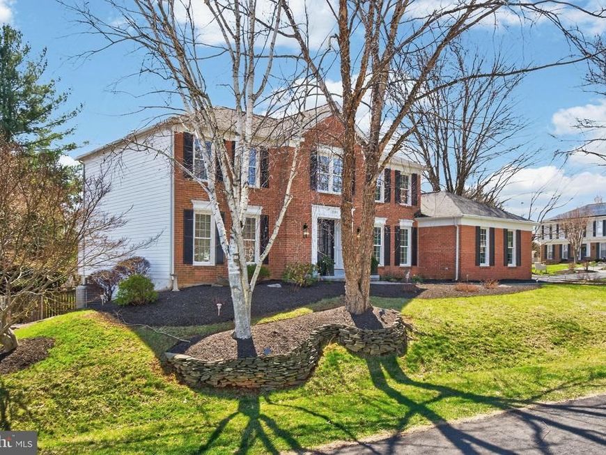 12500 Carry Back Place, Gaithersburg, MD 20878 Main Photo