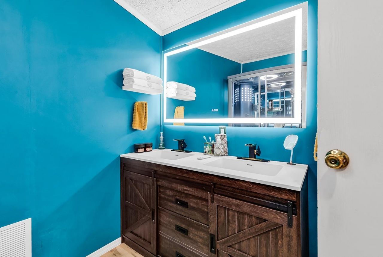 738 Oliver Dr.  Photo 15