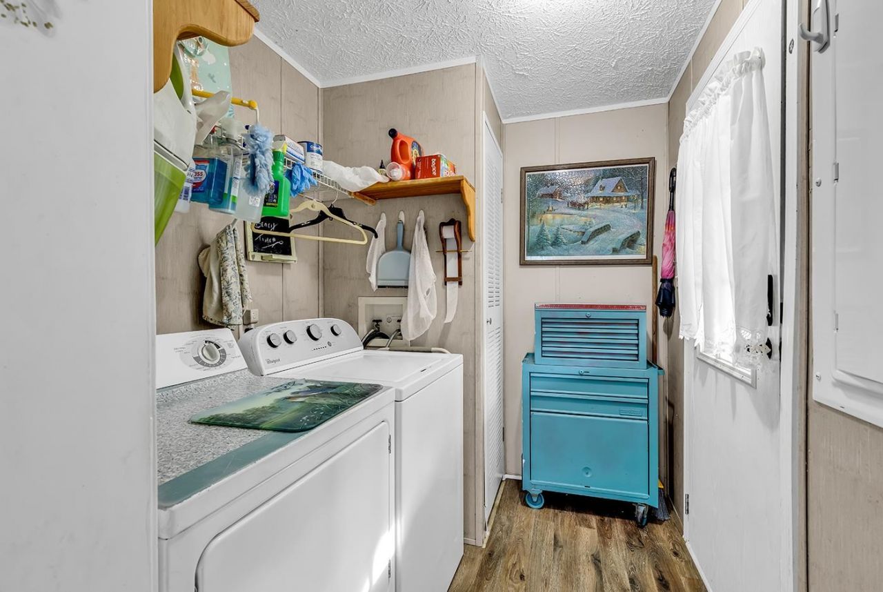 738 Oliver Dr.  Photo 21