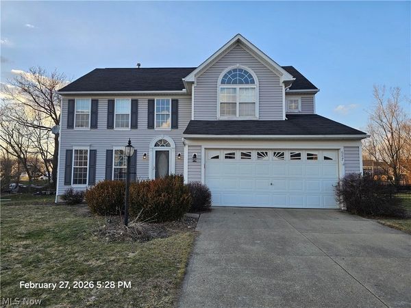 687 Brookside Lane, Northfield Center, OH 44067