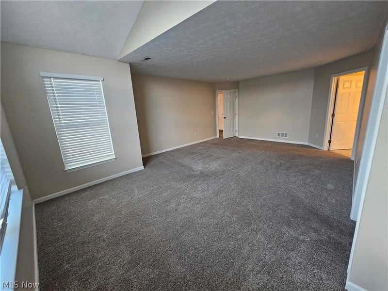 687 Brookside Lane, Northfield Center, OH 44067 Photo 12