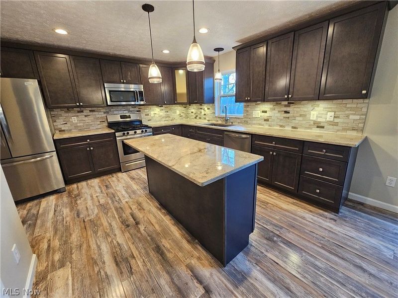 687 Brookside Lane, Northfield Center, OH 44067 Photo 3