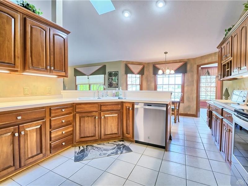 3876 S Ashleaf Lane, Beavercreek, OH 45440 Photo 12