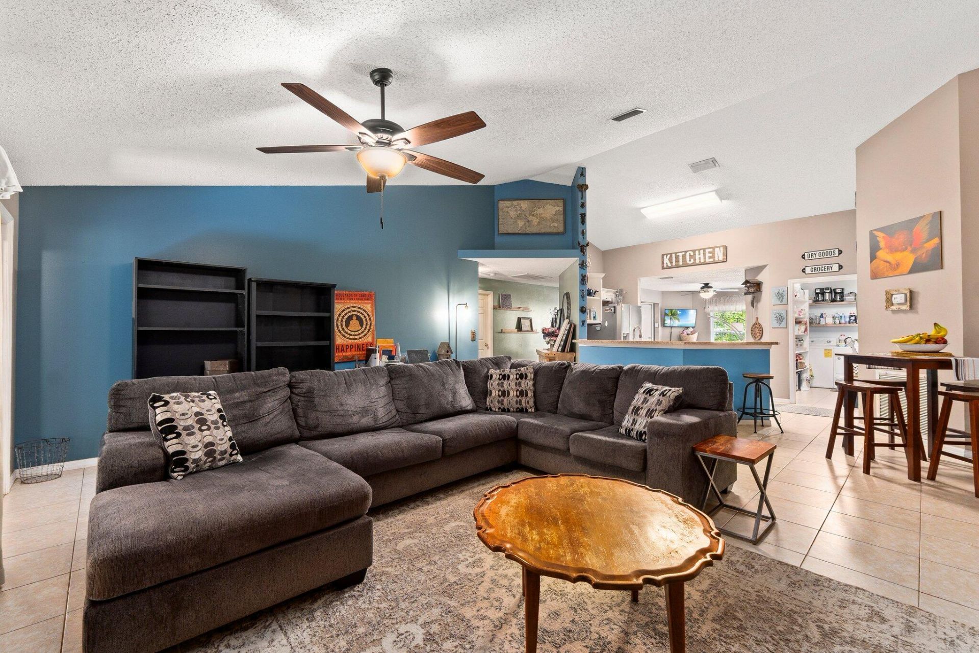 6610 NW Omega Road, Port Saint Lucie, FL 34983 Photo