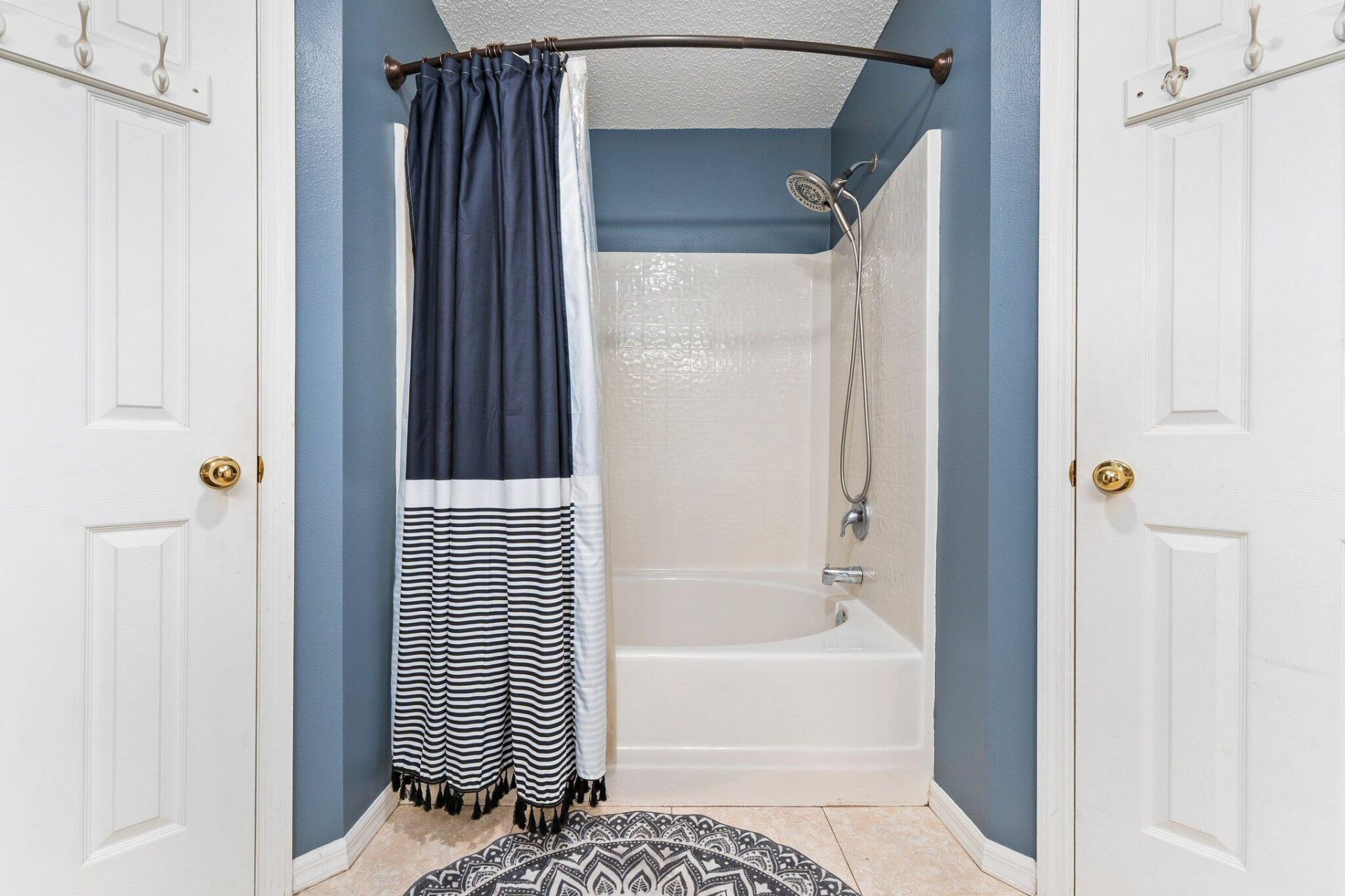 6610 NW Omega Road, Port Saint Lucie, FL 34983 Photo