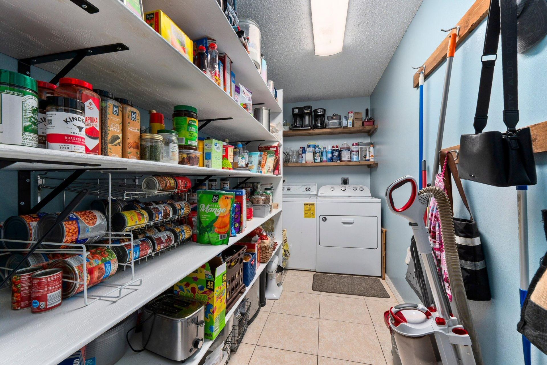 6610 NW Omega Road, Port Saint Lucie, FL 34983 Photo