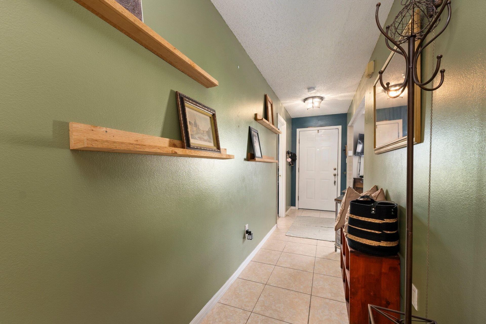 6610 NW Omega Road, Port Saint Lucie, FL 34983 Photo