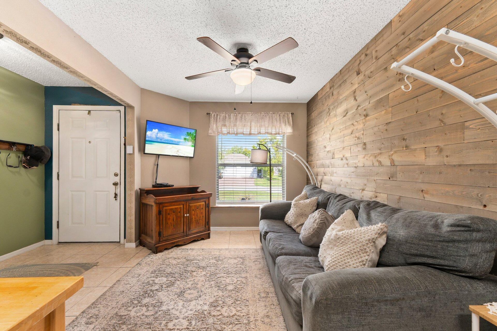 6610 NW Omega Road, Port Saint Lucie, FL 34983 Photo