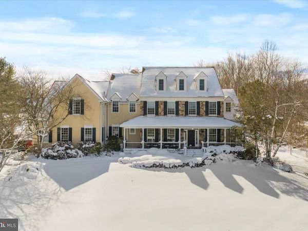 1568 SACKETTSFORD ROAD, IVYLAND, PA 18974