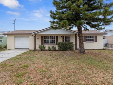 7231 OAK CREST DRIVE, PORT RICHEY, FL 34668