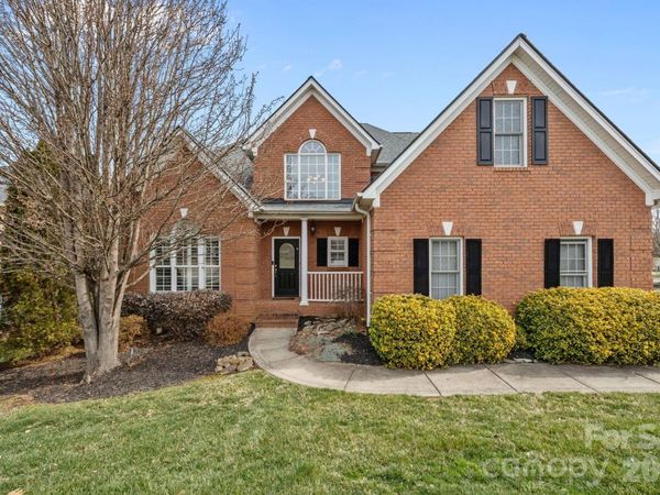 132 Tenth Green Court, Statesville, NC 28677