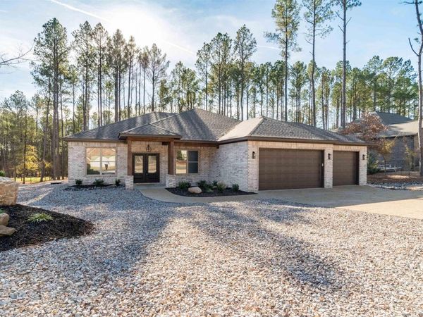 34 Victoria Lane, Hot Springs Village, AR 71909