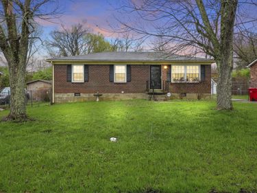 114 Edgewood Drive, Frankfort, KY 40601